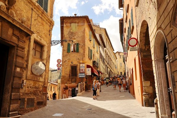 Comment planifier une visite des sites historiques de la Route du Sel au Mali?